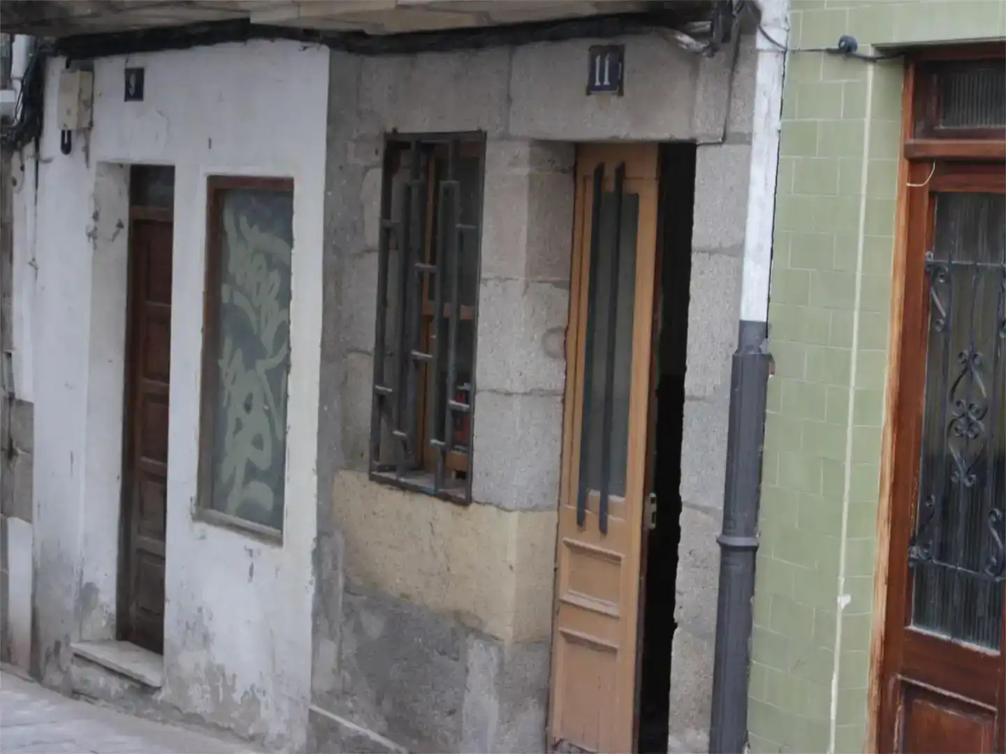 Vista exterior de Casa adosada en venda en Viveiro amb Balcó