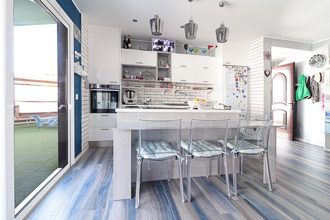 Cuina de Dúplex en venda en San Bartolomé amb Terrassa i Traster