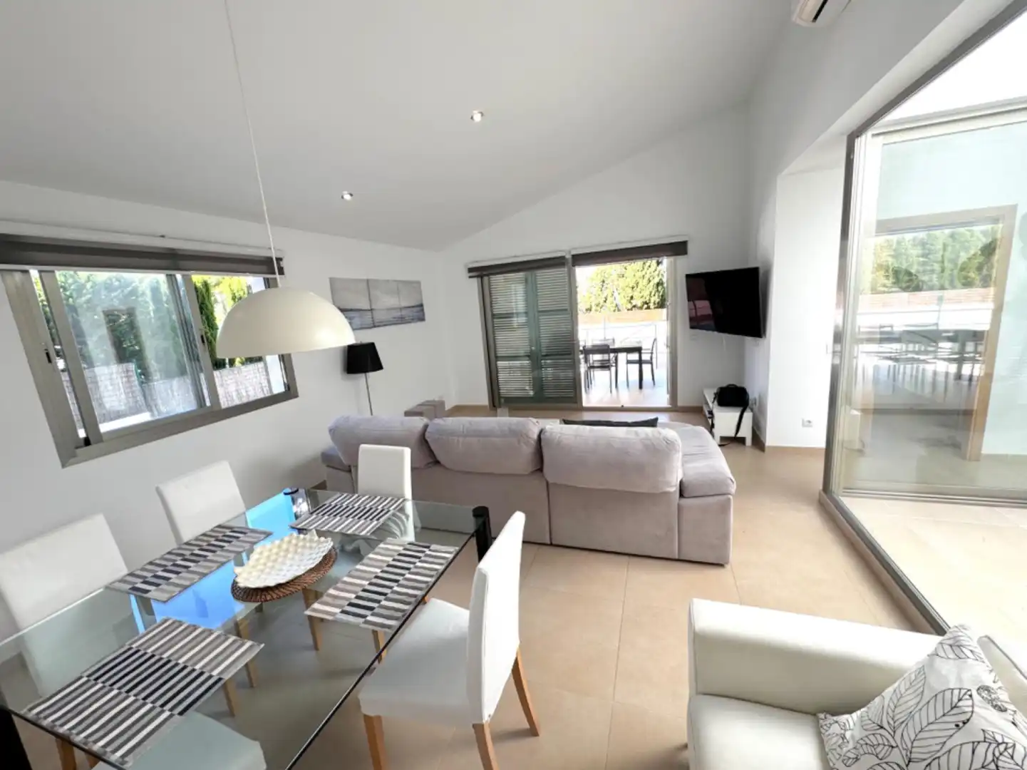 Living room of Houses for rent in Alcúdia  with Air Conditioner, Heating and Terrace