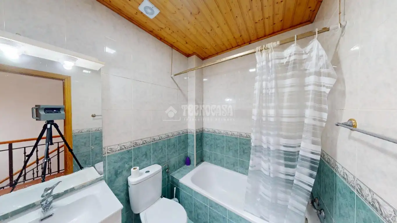 Bany de Casa adosada en venda en El Casar