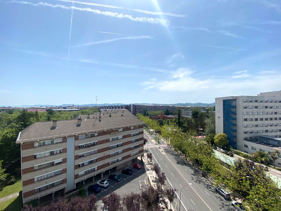Vista exterior de Pis en venda en Vitoria - Gasteiz amb Calefacció, Parquet i Terrassa