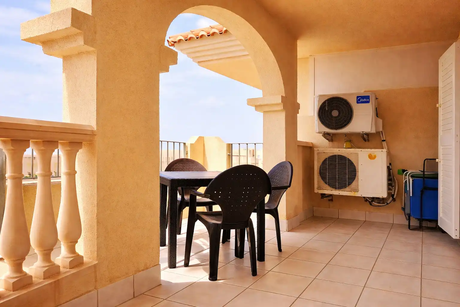 Appartement compact avec piscine à vendre à Calle Arquitecto Julián Laguna 67, imagen 8