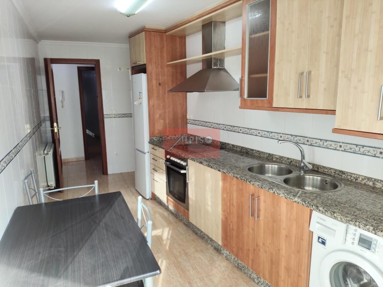 Cuina de Pis en venda en Xinzo de Limia amb Calefacció, Terrassa i Traster