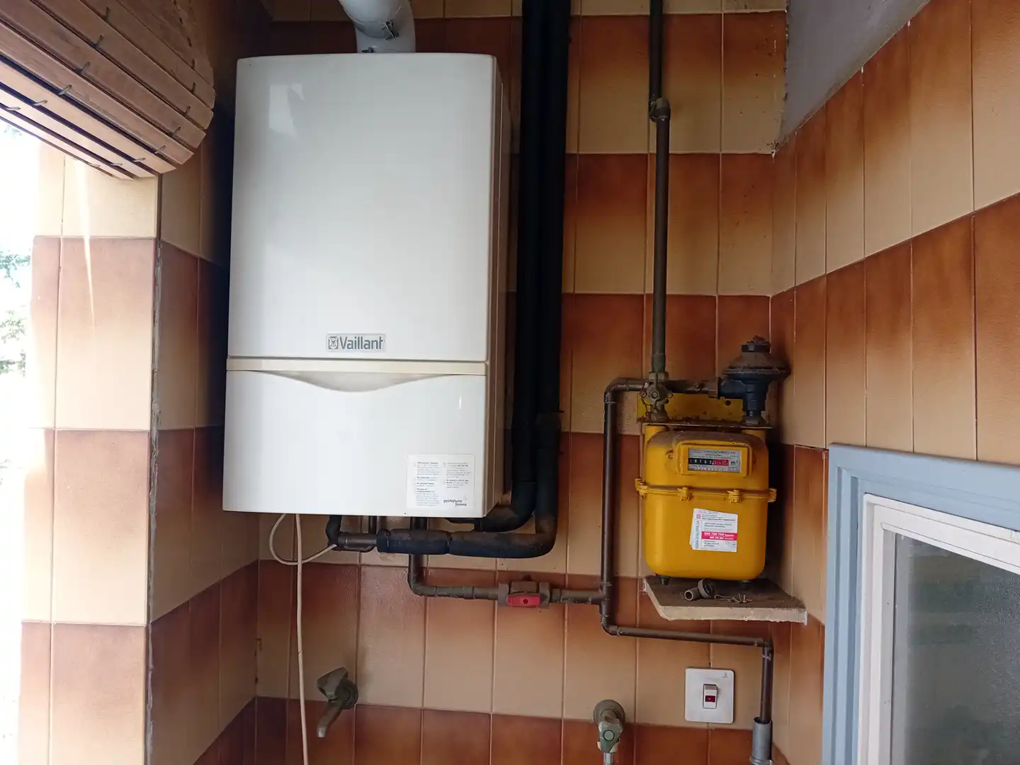 Kitchen of Flat for sale in Girona  with Air Conditioner, Heating and Terrace