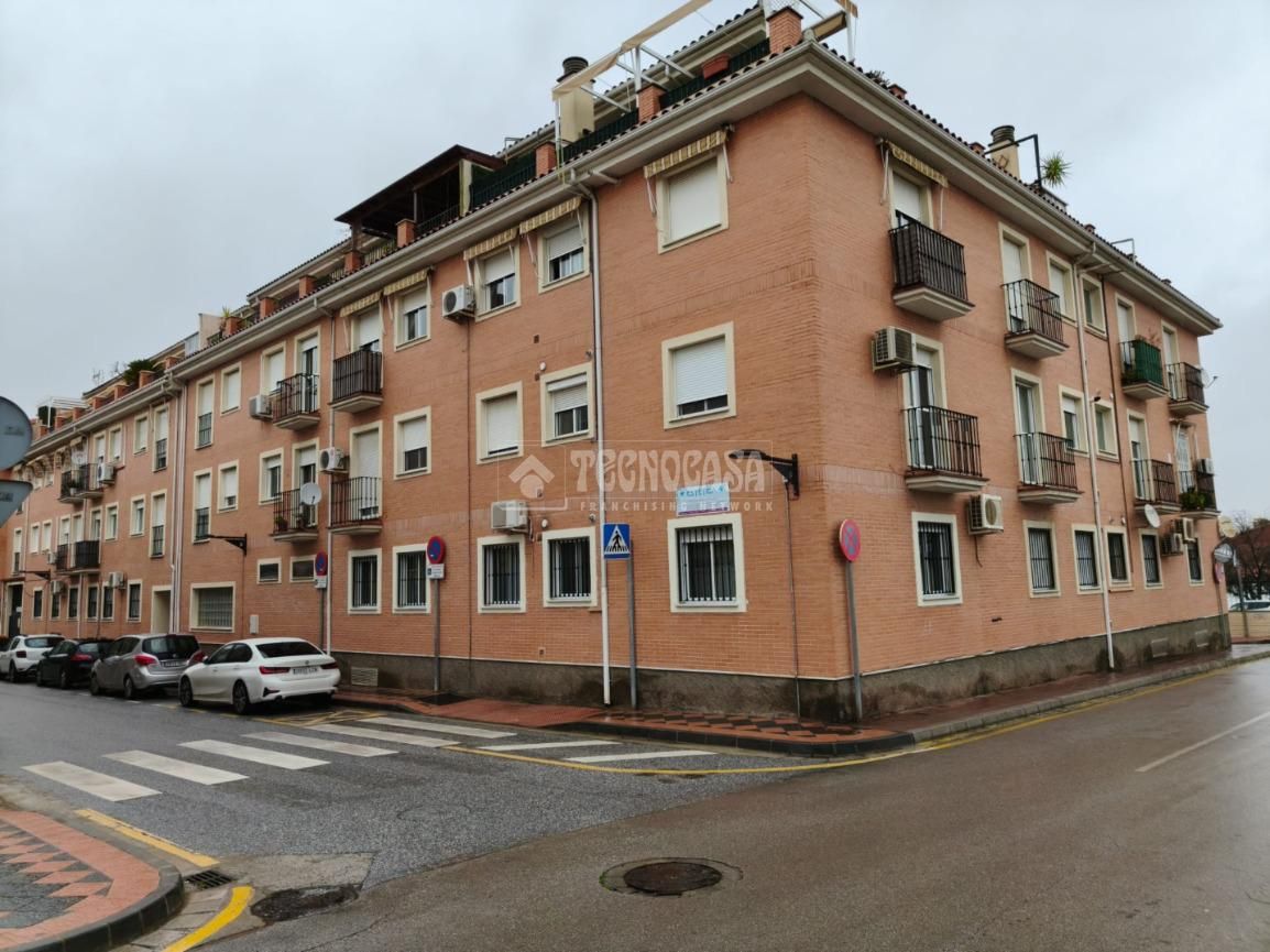 Vista exterior de Piso en venta en Armilla con Aire acondicionado y Calefacción
