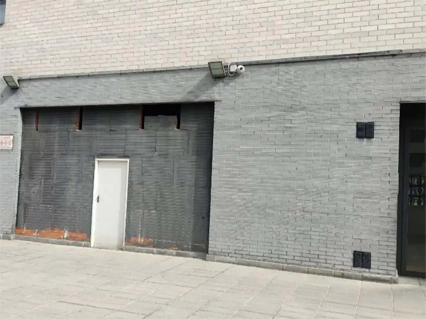Außenansicht von Garage zur Miete in  Logroño