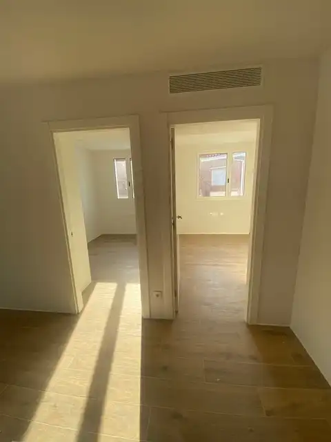 Pis d'obra nova amb piscina en venda a Carrer d'Álvarez 25, imagen 3