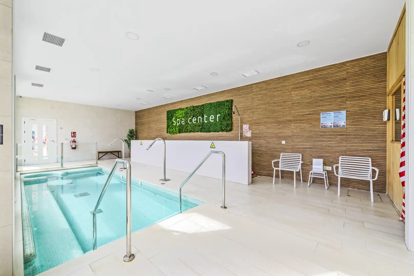 Piscina de Ático en venta en Mijas con Aire acondicionado, Terraza y Piscina
