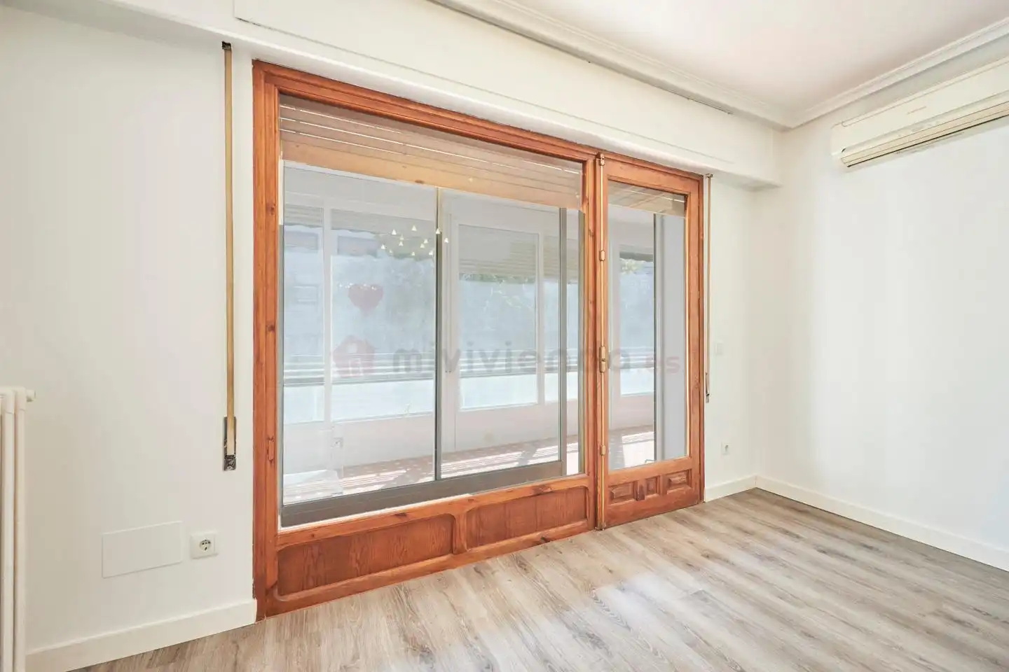 Flat with lift for sale in Calle de Biarritz, imagen 3