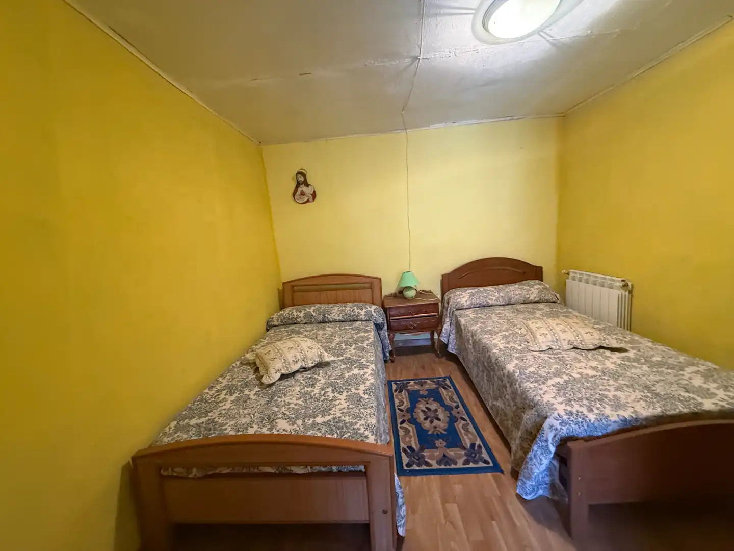 Dormitori de Casa o xalet en venda en Villaturde amb Calefacció, Moblat i Forn
