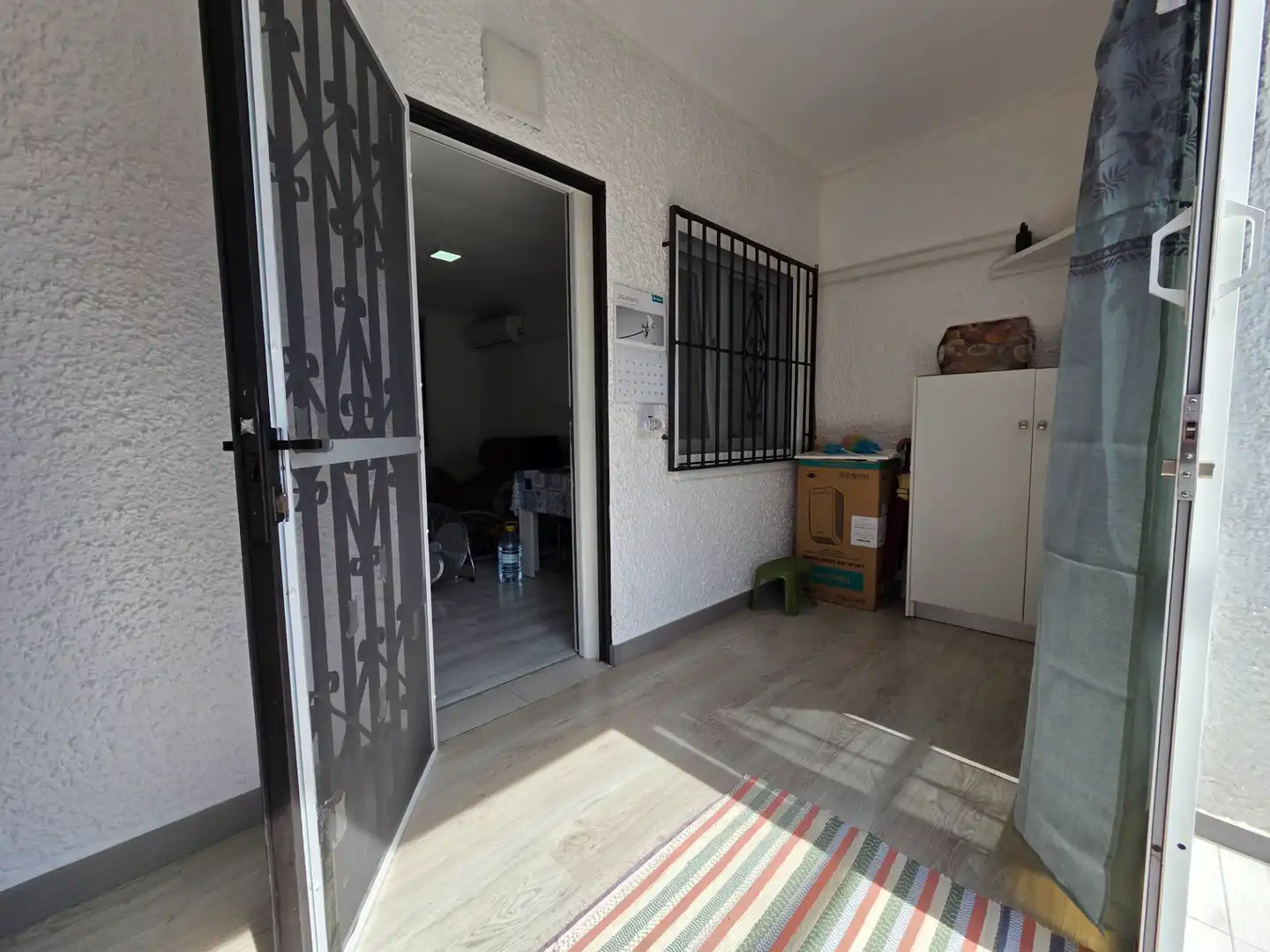 Einfamilien-Reihenhaus zum Verkauf in Torrevieja mit Klimaanlage, Terrasse und Abstellraum