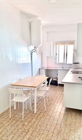 Kitchen of Flat to share in  Valencia Capital  with Air Conditioner, Heating and Furnished