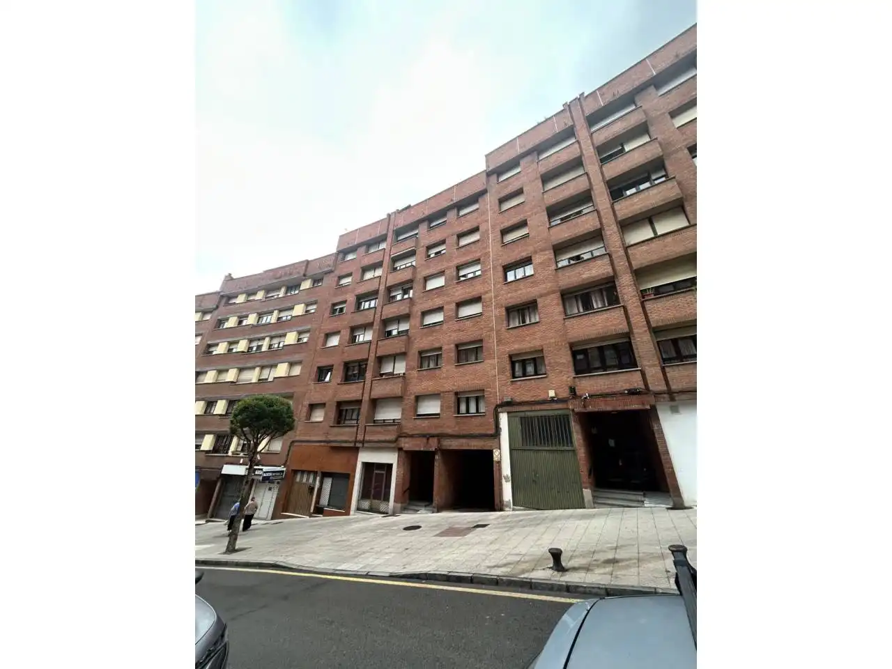 Vista exterior de Apartamento en venta en Oviedo  con Calefacción