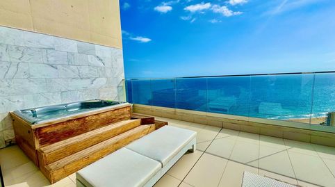 Ático triplex de Lujo en Playa Poniente de Benidorm.
