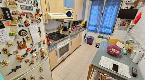 Foto 4 de Piso en venta en Calle Toso Muñiz, Versalles, Avilés