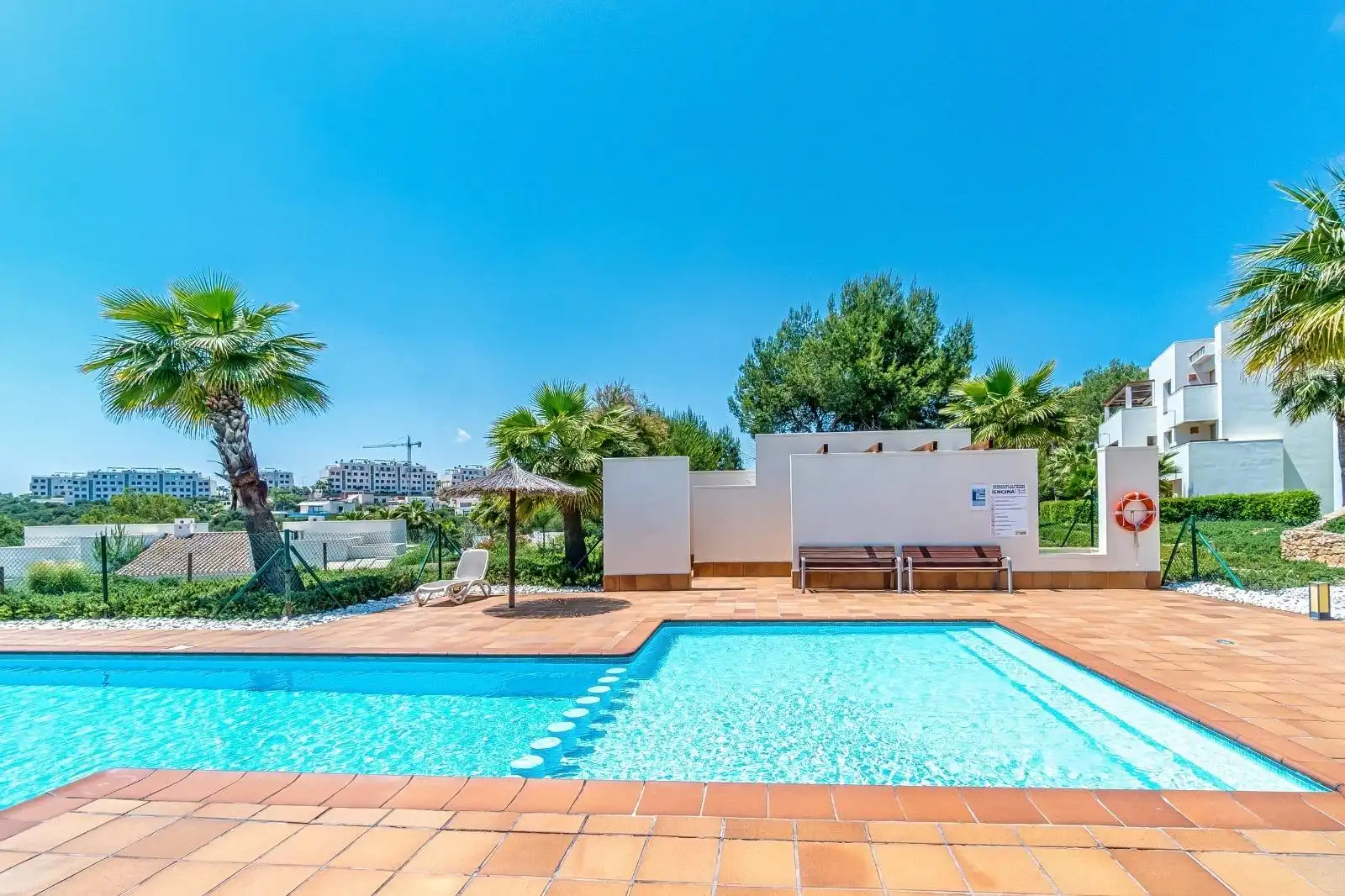 Piscina de Apartament en venda en Orihuela amb Aire condicionat, Calefacció i Jardí privat