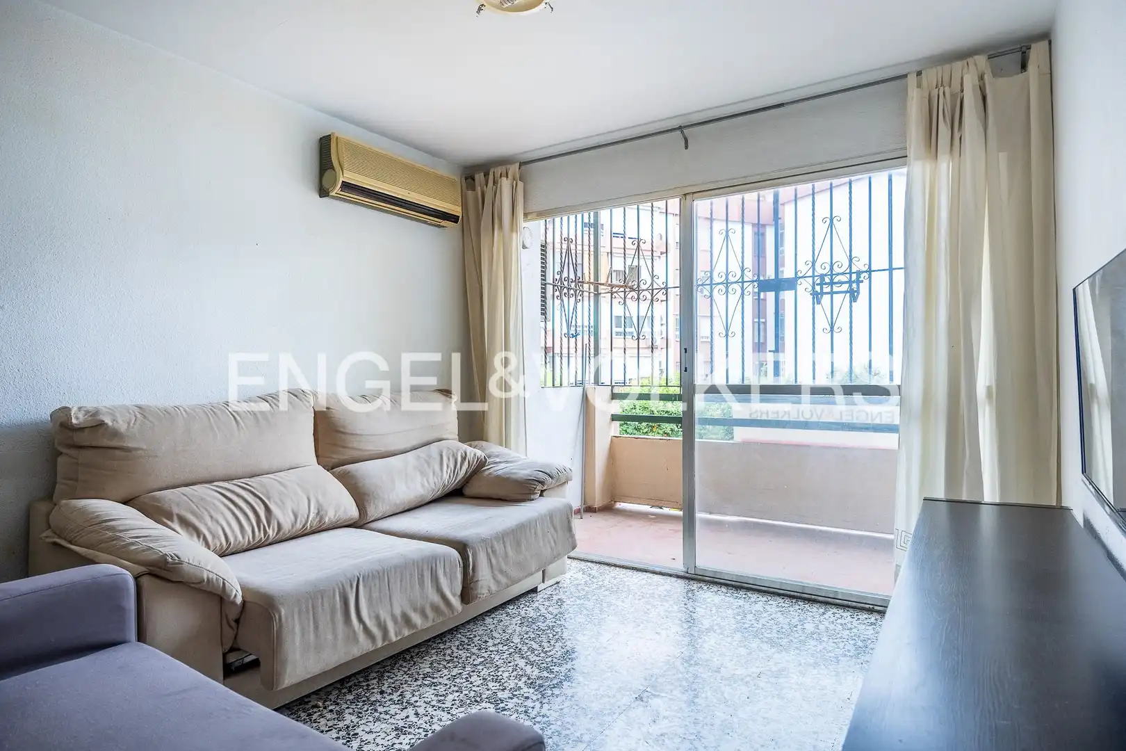 Exterior view of Flat for sale in Sevilla  with Heating, Swimming Pool and Balcony