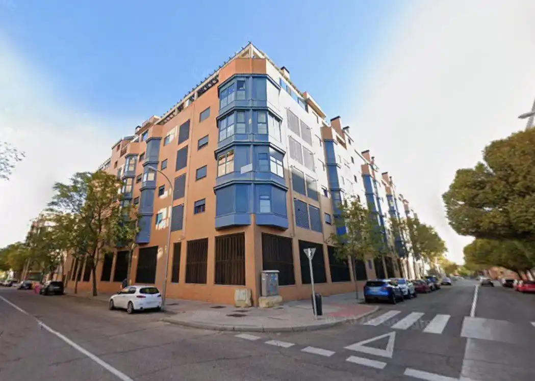 Exterior view of Garage for sale in  Madrid Capital