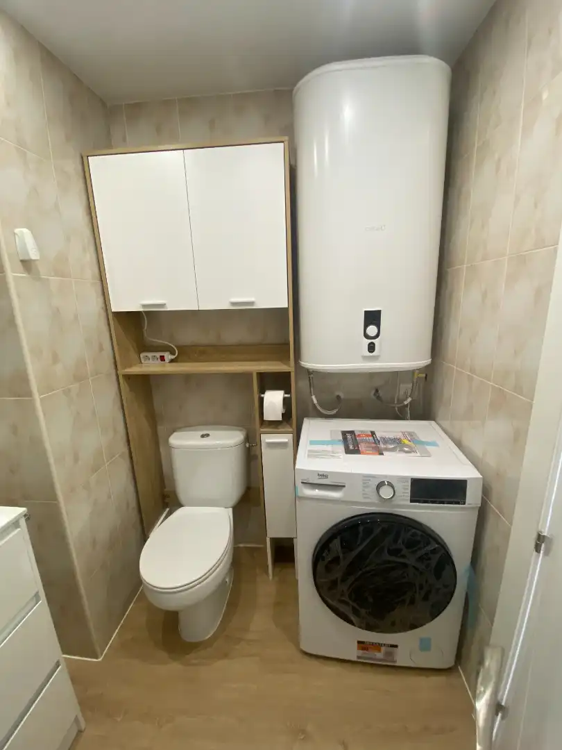 Bathroom of Flat for rent in Málaga  with Air Conditioner, Furnished and Washing machine