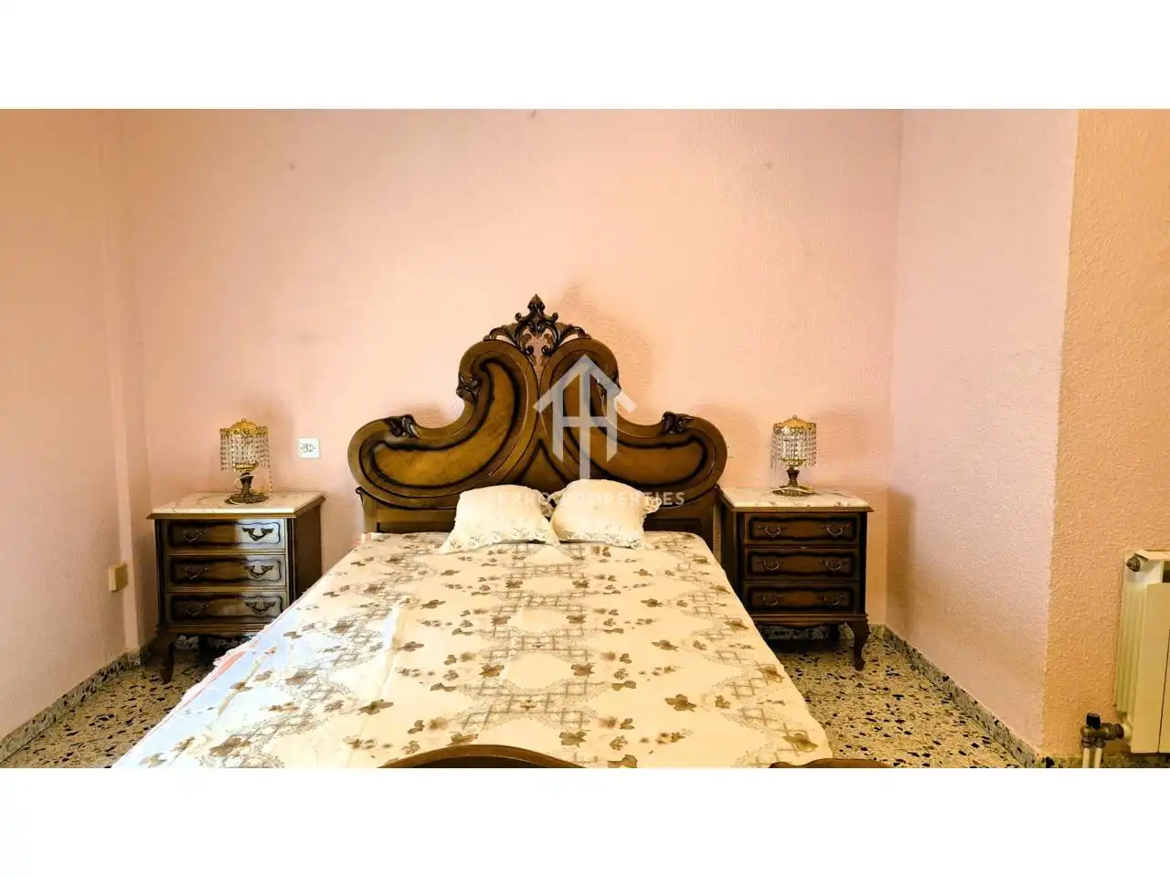 Dormitori de Casa o xalet en venda en Loja amb Terrassa i Moblat