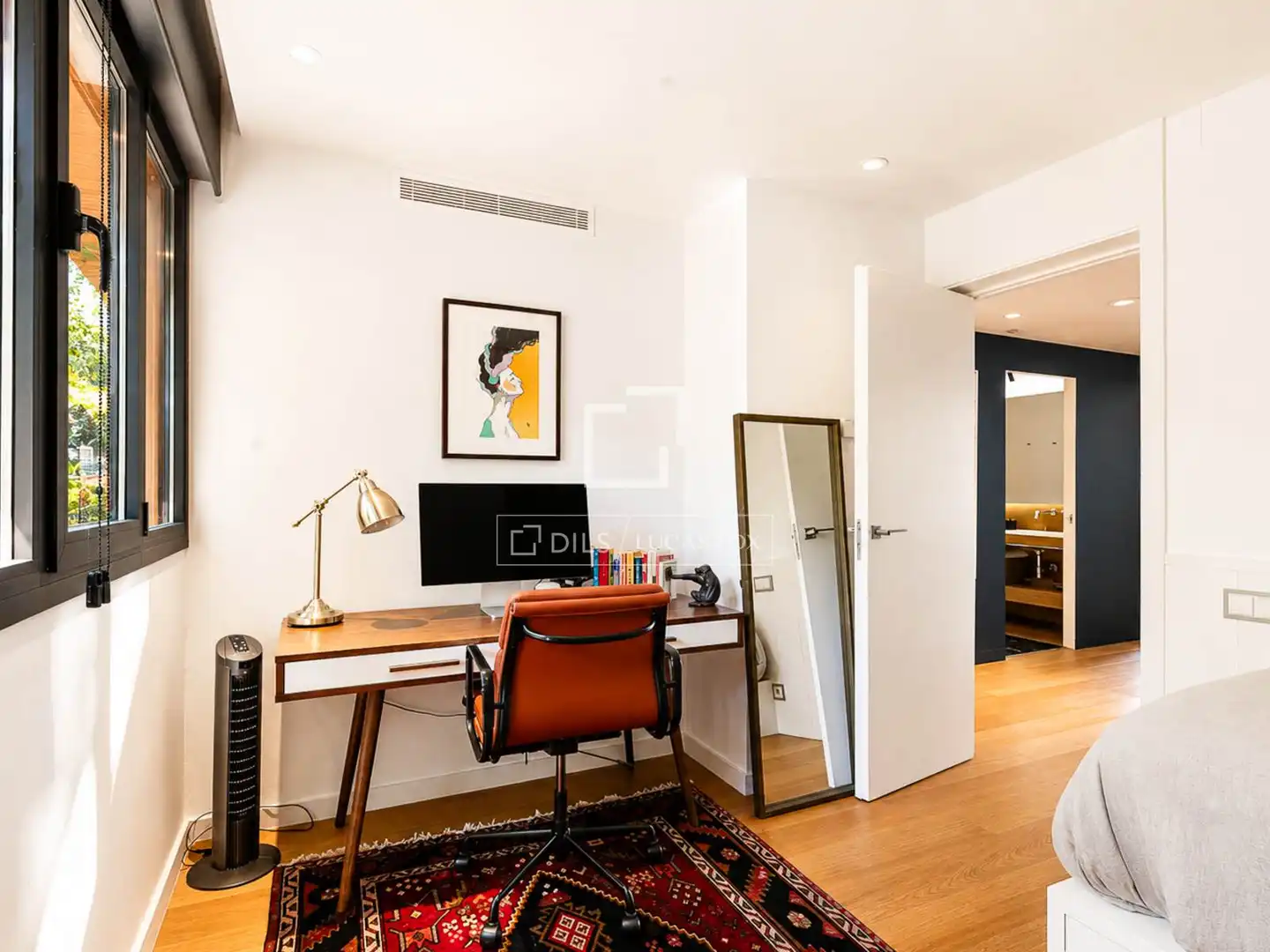 Dormitori de Casa o xalet en venda en Barcelona amb Aire condicionat, Jardí privat i Terrassa