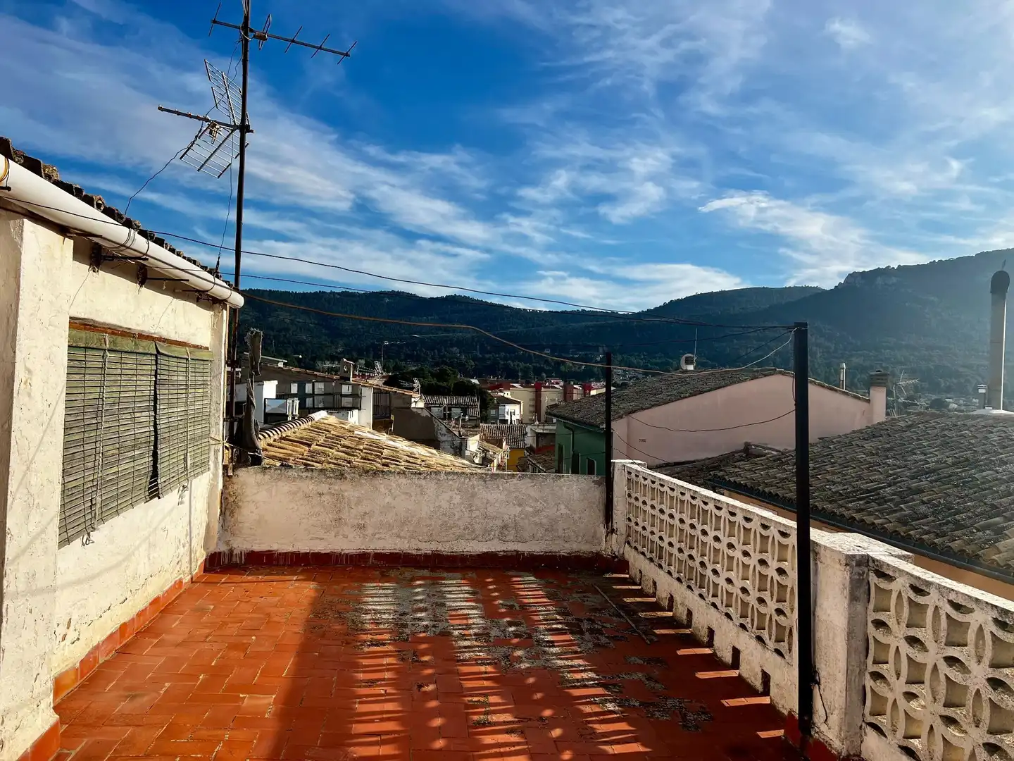 Vista exterior de Finca rústica en venta en Biar con Calefacción, Terraza y Trastero