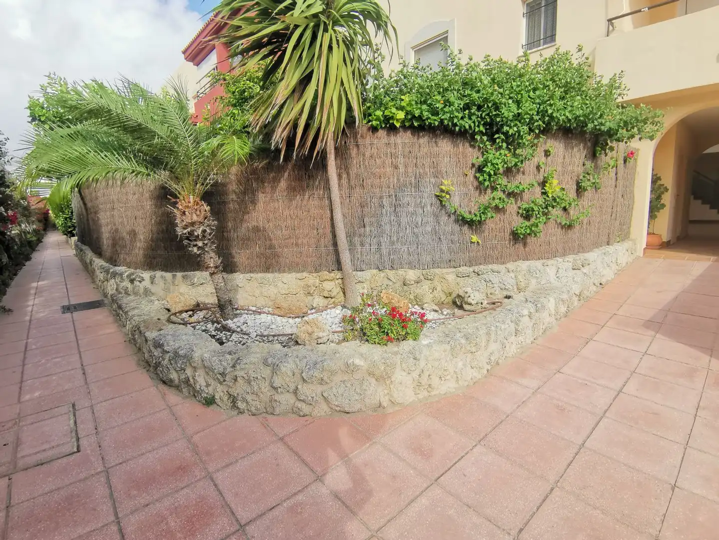 Garden of Flat for sale in Rota  with Air Conditioner, Terrace and Community pool