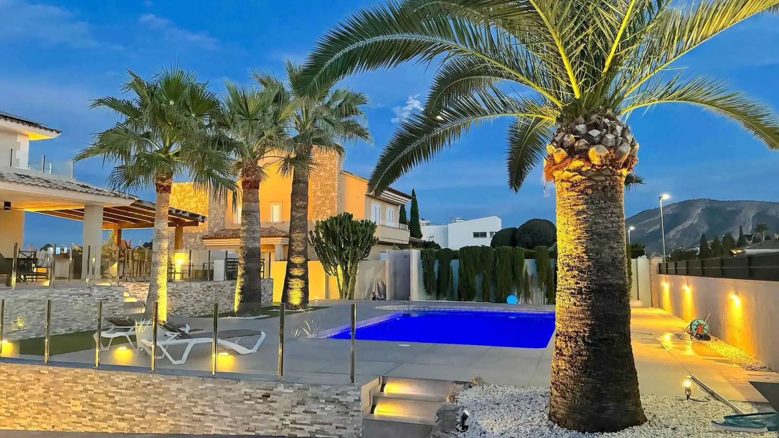 Casa o xalet en venda a Pueblo - Urbanizaciones