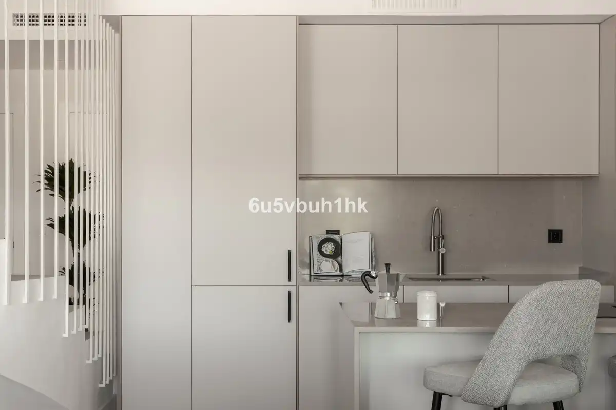 Apartament amb piscina en venda a Nueva Andalucía, imagen 3