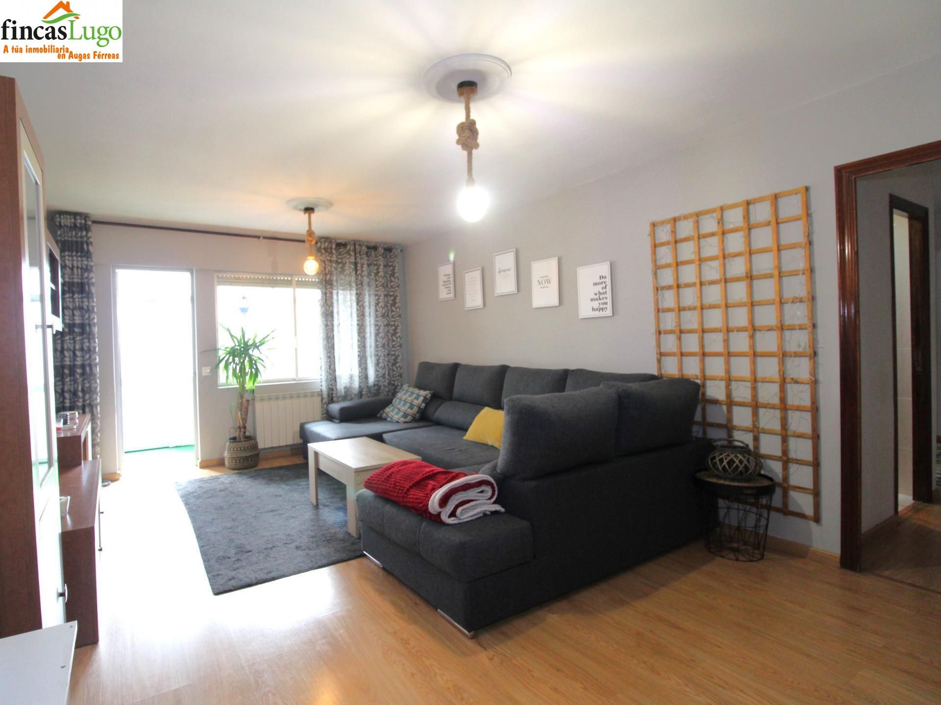 Living room of Flat for sale in Lugo Capital  with Heating, Storage room and Balcony