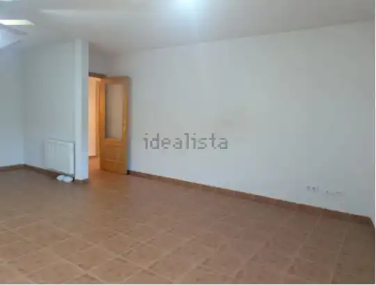 Habitación de Piso en venta en Navaluenga con Calefacción y Trastero