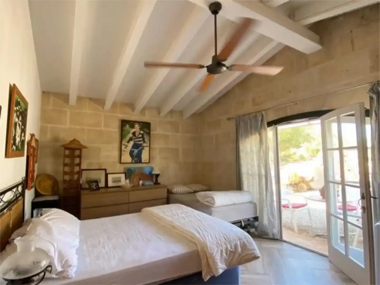 Schlafzimmer von Country house zum Verkauf in Sant Lluís mit Schwimmbad