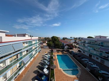 Appartement compact avec piscine à vendre à Las Marinas / Les Marines