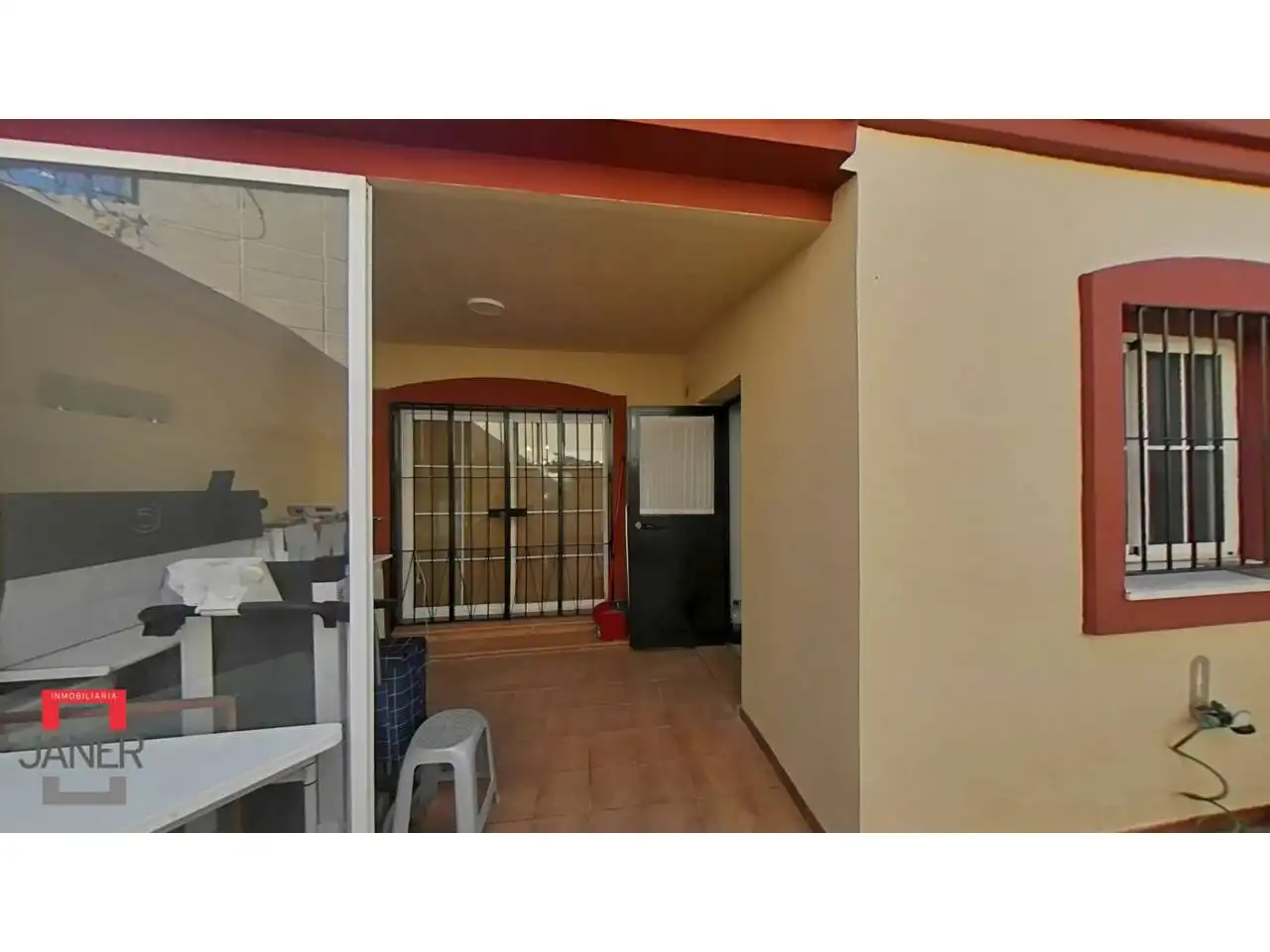 Houses for sale in Tomares  with Air Conditioner, Heating and Private garden