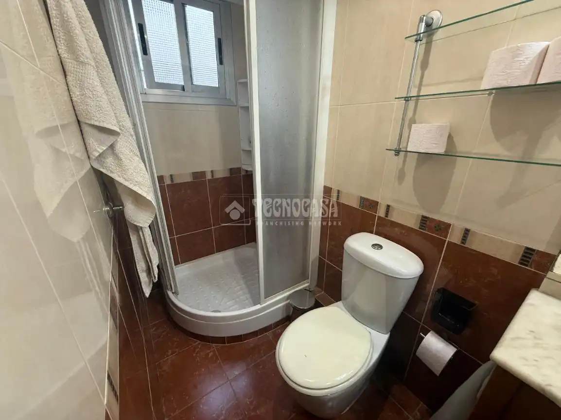 Badezimmer von Wohnung zum Verkauf in Mislata mit Klimaanlage und Balkon