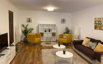 Sala d'estar de Pis de lloguer en  Tarragona Capital amb Aire condicionat i Balcó