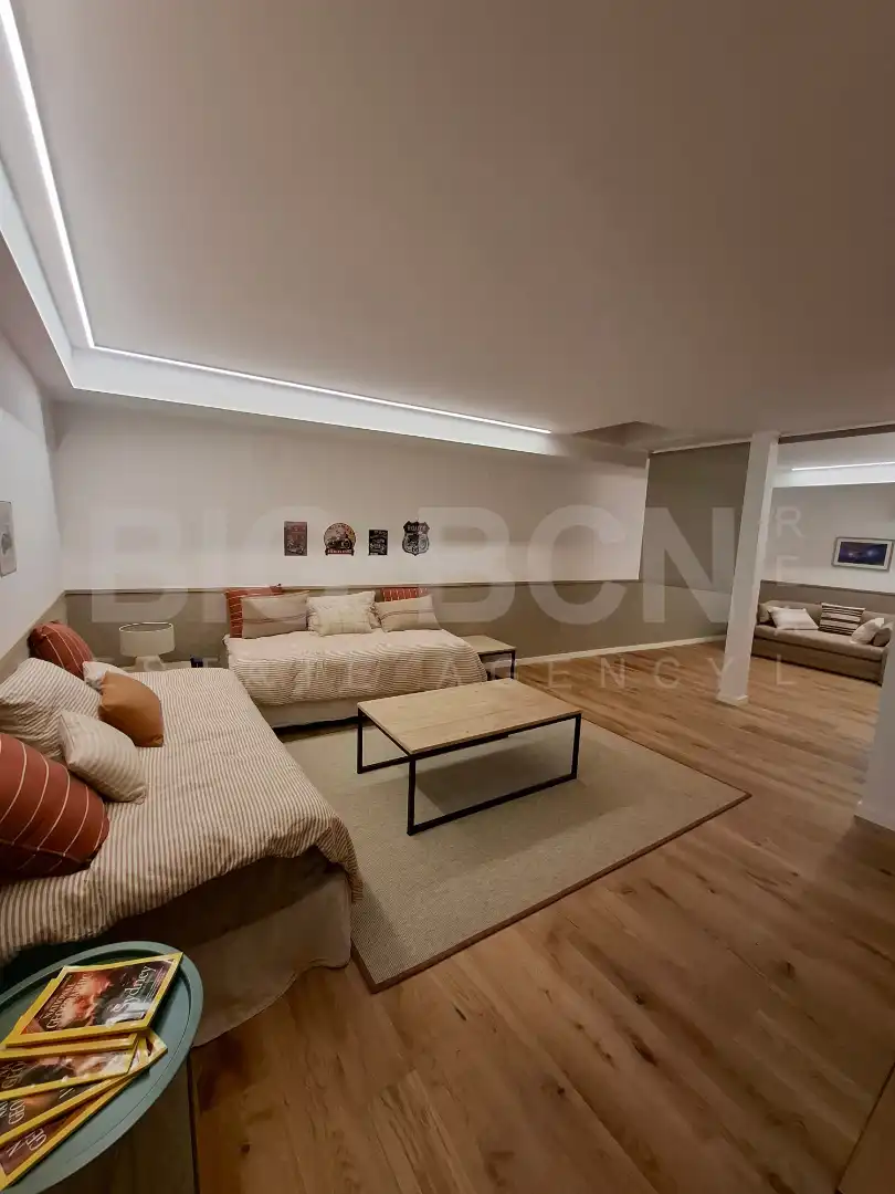 Sala de estar de Casa adosada de alquiler en Esplugues de Llobregat con Aire acondicionado, Calefacción y Parquet