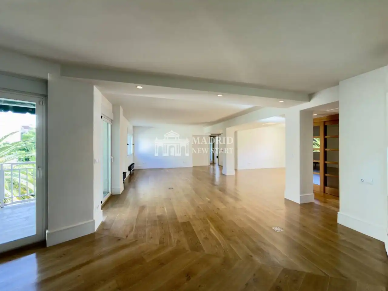 Piso de alquiler en  Madrid Capital con Aire acondicionado, Calefacción y Parquet