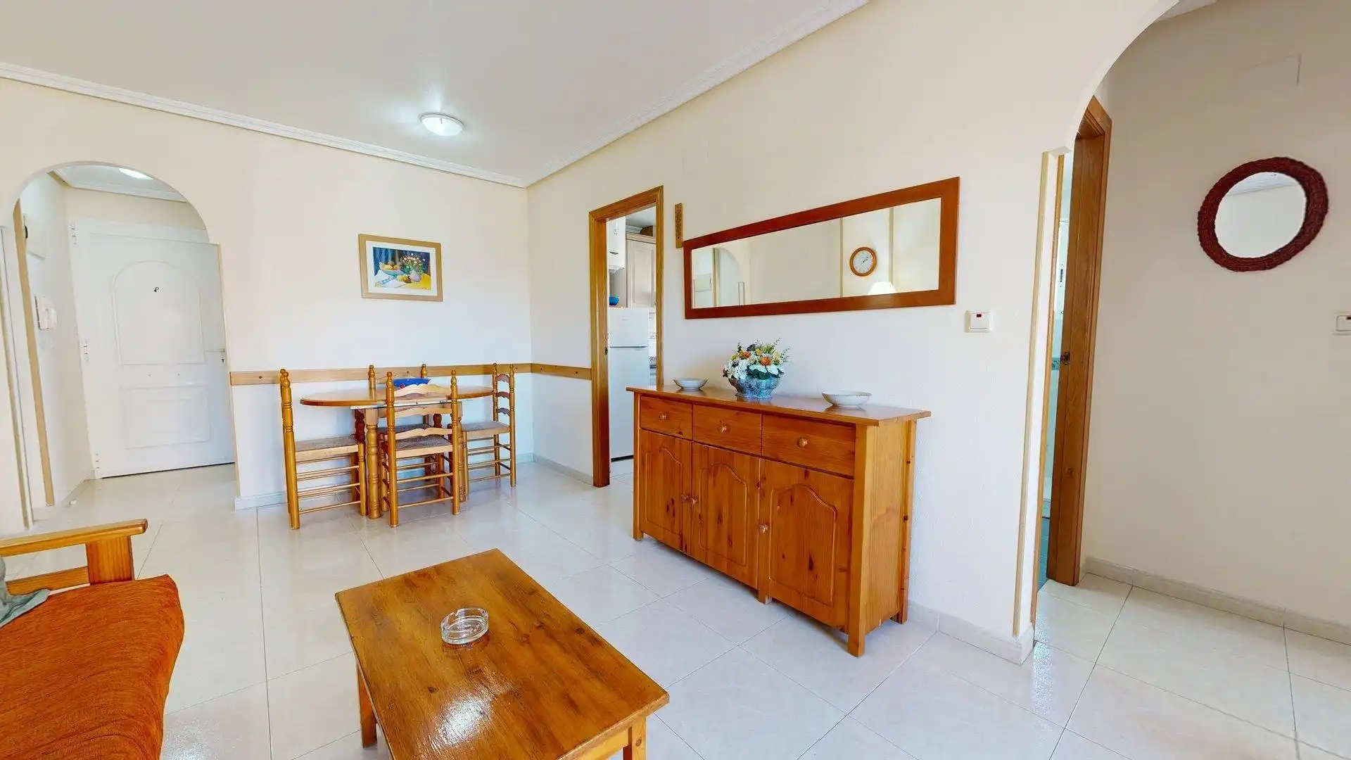 Menjador de Apartament en venda en Elche / Elx amb Aire condicionat, Terrassa i Moblat