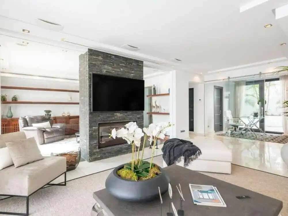 Living room of Houses for rent in Marbella  with Air Conditioner, Private garden and Terrace