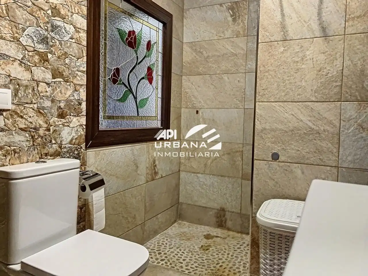 Bany de Casa o xalet en venda en Lucena amb Terrassa, Piscina i Moblat