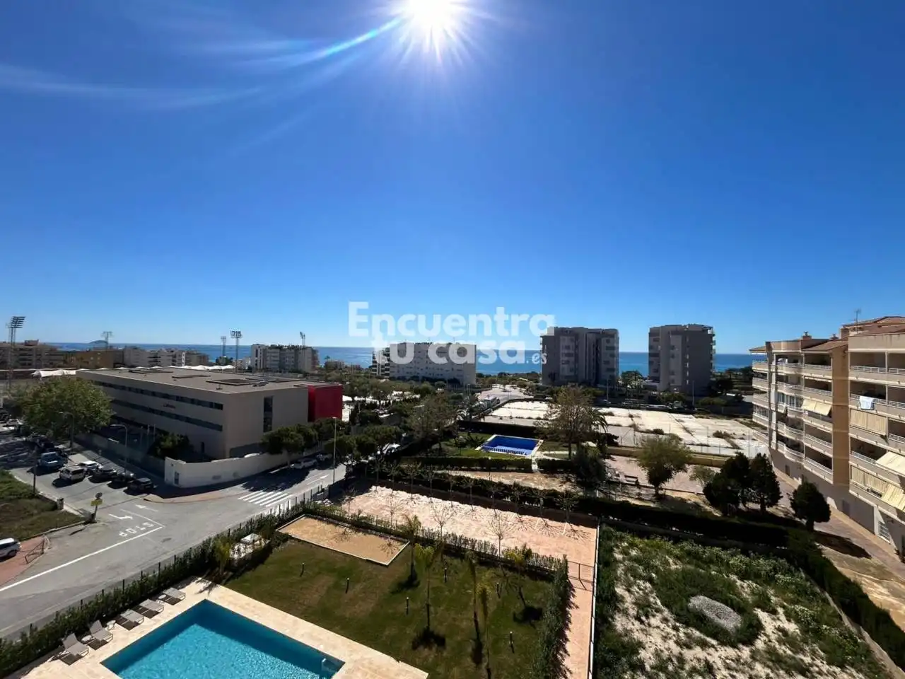 Vista exterior de Àtic en venda en Villajoyosa / La Vila Joiosa amb Aire condicionat, Calefacció i Terrassa