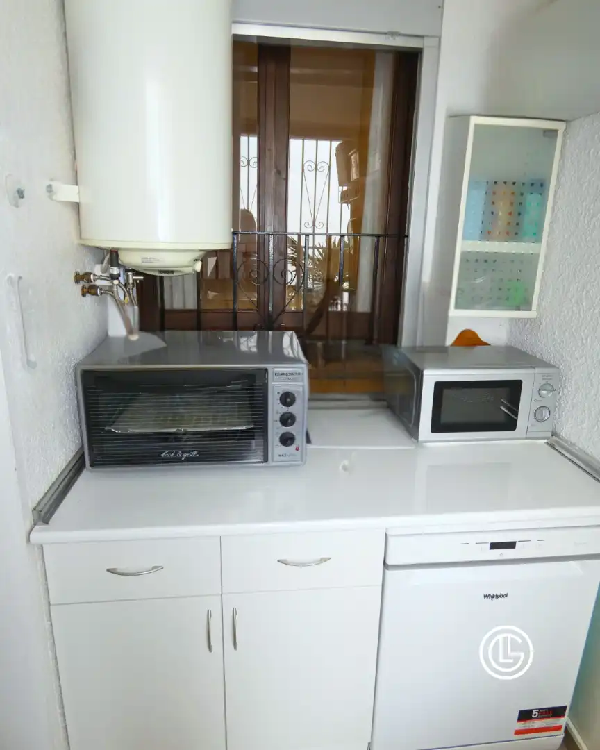 Cuina de Apartament en venda en Roses amb Aire condicionat, Calefacció i Terrassa