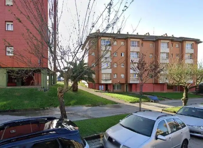 Vista exterior de Piso en venta en Santander
