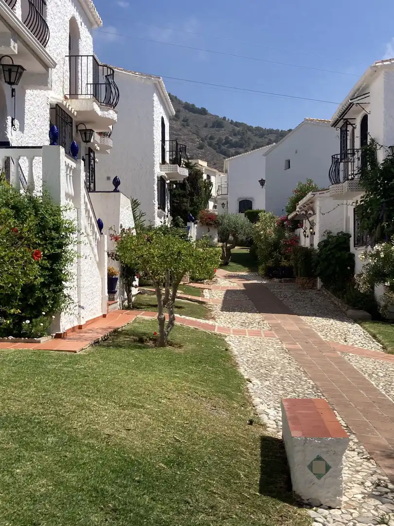 Adossat amb piscina en venda a Capistrano, imagen 3
