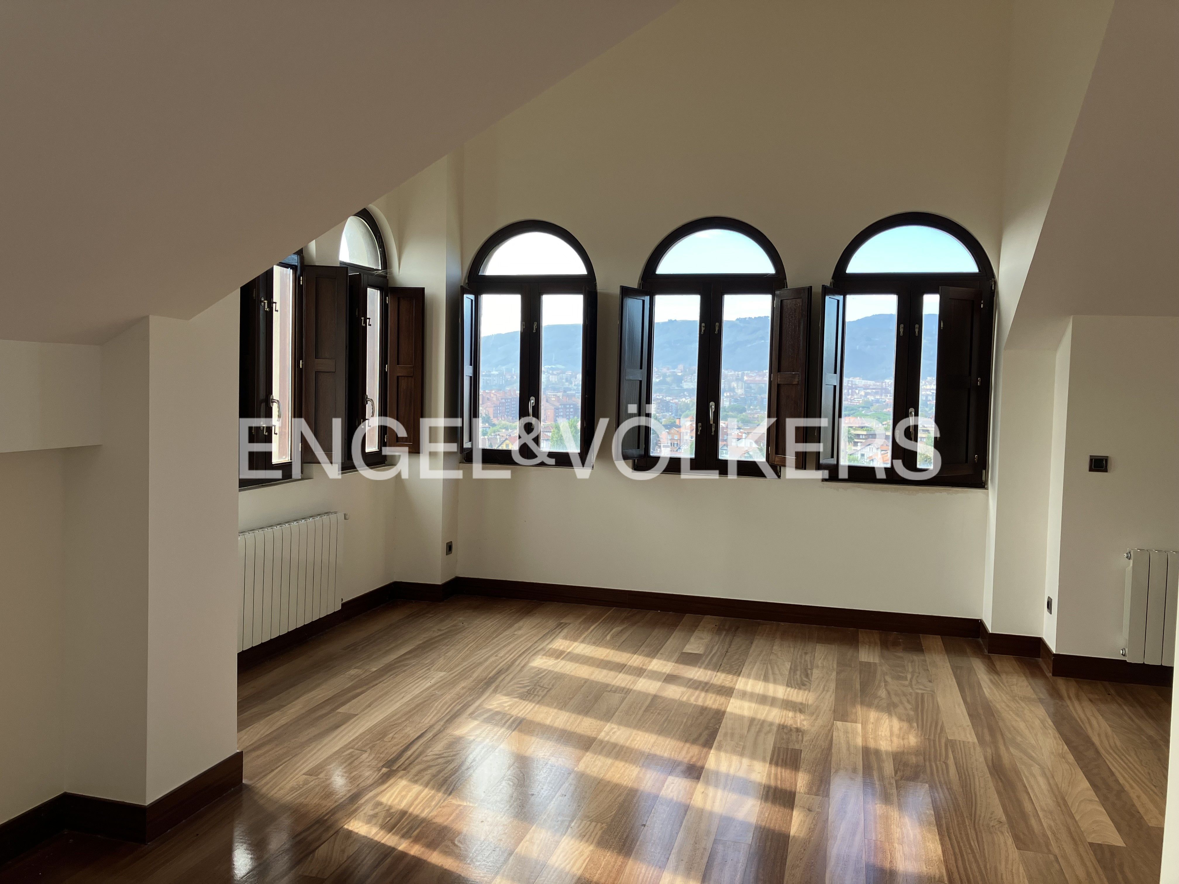 Living room of Apartment to rent in Getxo   with Heating, Parquet flooring and Pets allowed