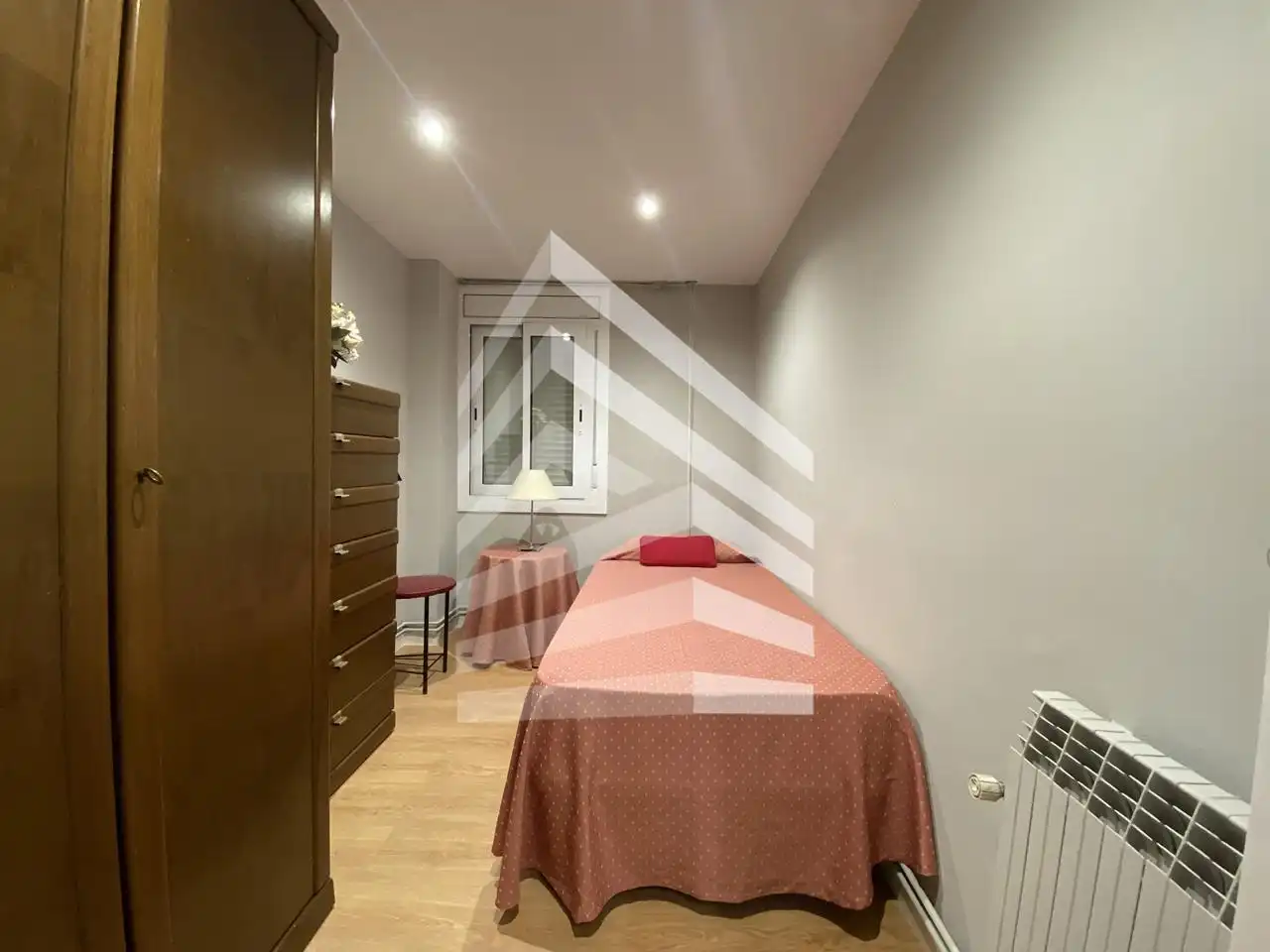Schlafzimmer von Wohnung zum Verkauf in Barcelona mit Klimaanlage und Heizung