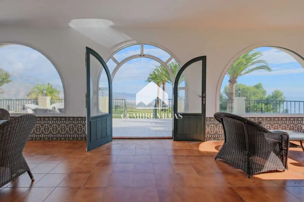 Casa o xalet en venda en Nerja amb Jardí privat i Terrassa
