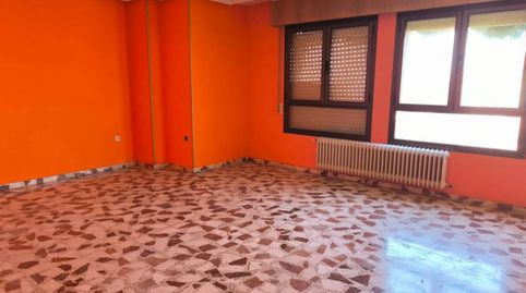 Foto 4 de Piso en venta en Industria, Albacete Capital
