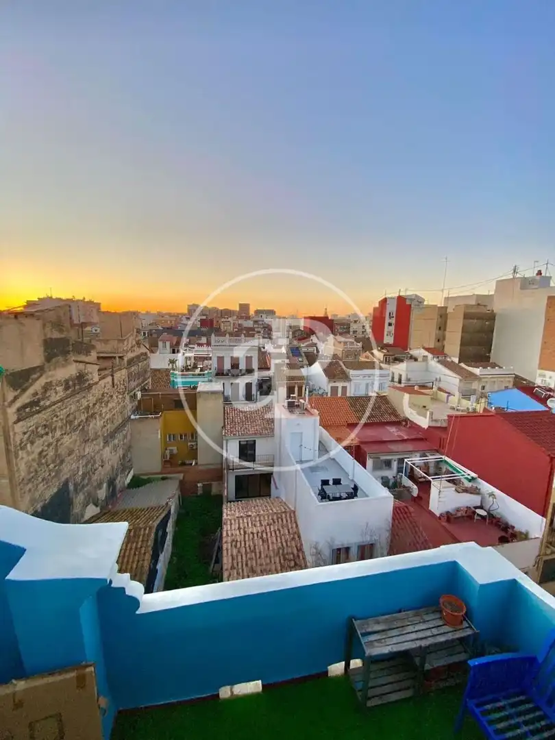 Vista exterior de Piso de alquiler en Valencia con Aire acondicionado, Calefacción y Terraza